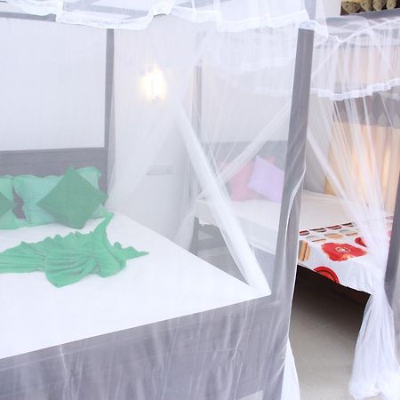 Mirissa White Plaza Ξενοδοχείο Εξωτερικό φωτογραφία